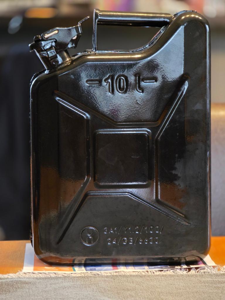 Jerrycan métal 10L état neuf, Ophalen