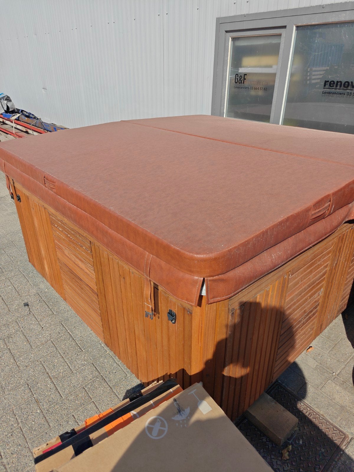 jacuzzi in gebruikte staat, Enlèvement