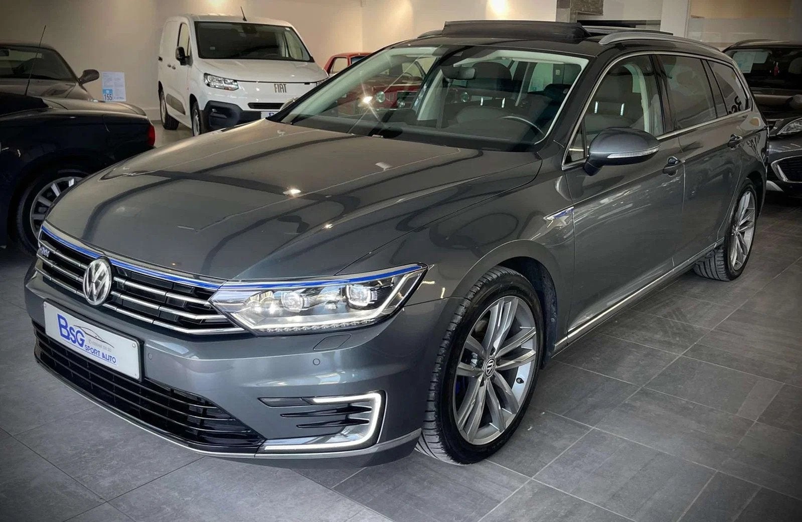 Volkswagen Passat Variant SW GTE 1.4 TSI PHEV DSG*TOIT PANO*, Autos, Argent ou Gris, Achat, Euro 6, https://public.car-pass.be/vhr/c4ffc793-2d07-4058-ae57-6cd3667912d7
