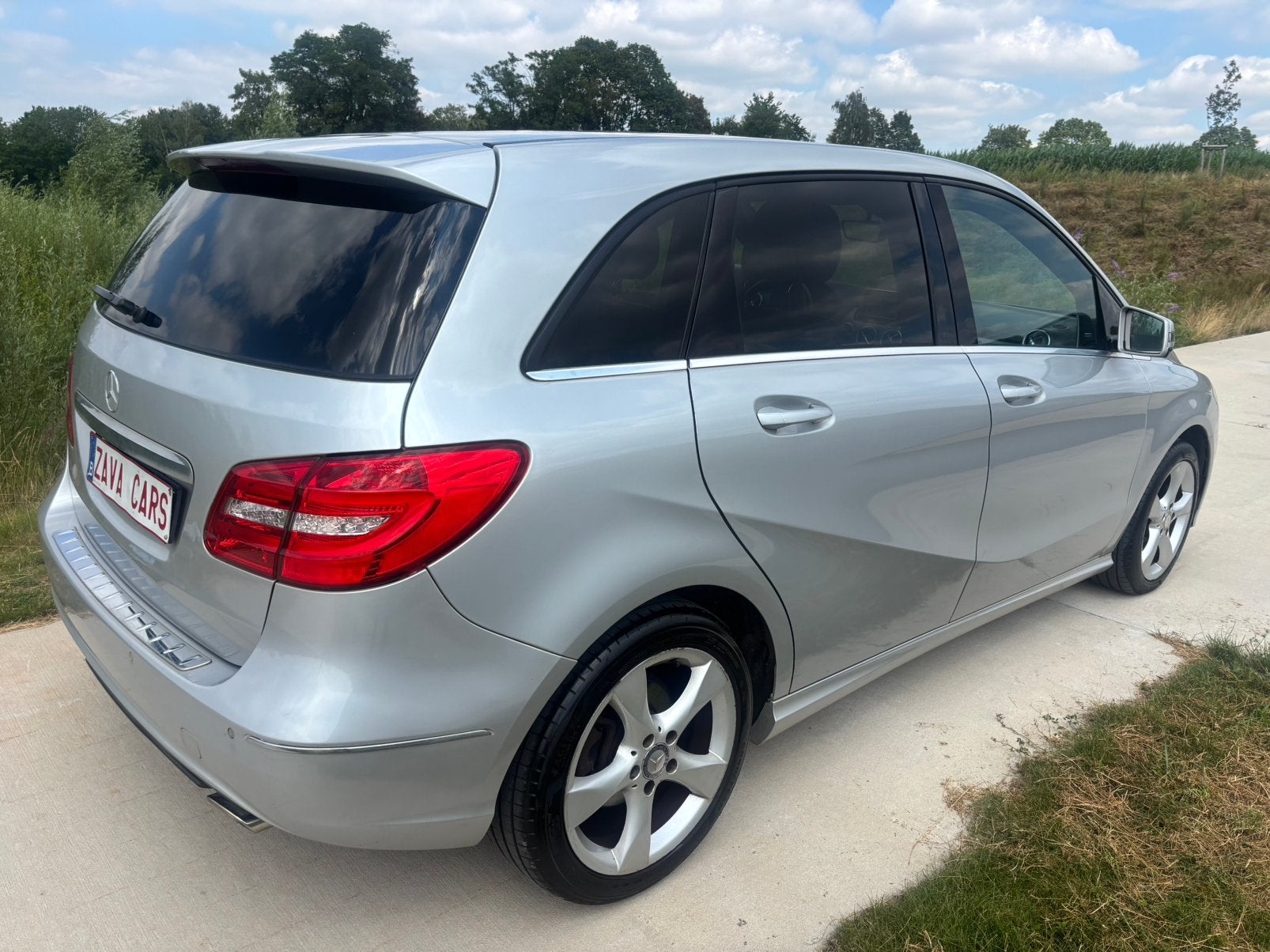 Mercedes-Benz B 180 CDI  Classe CDIBlueEFFICIENCY Xenon, Autos, Mercedes-Benz, Achat, 109 kW, Entreprise, Boîte manuelle