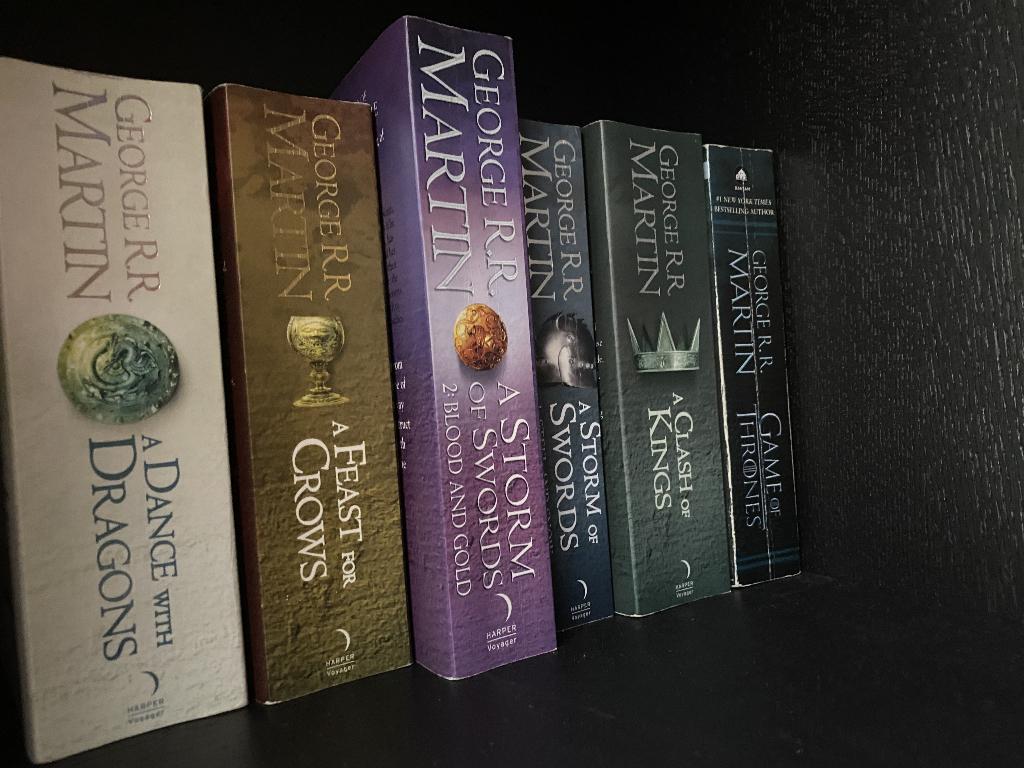 Volledige boekenreeks Game of Thrones, G. R. R. Martin, Boeken, Ophalen of Verzenden, Gelezen, George R.R. Martin