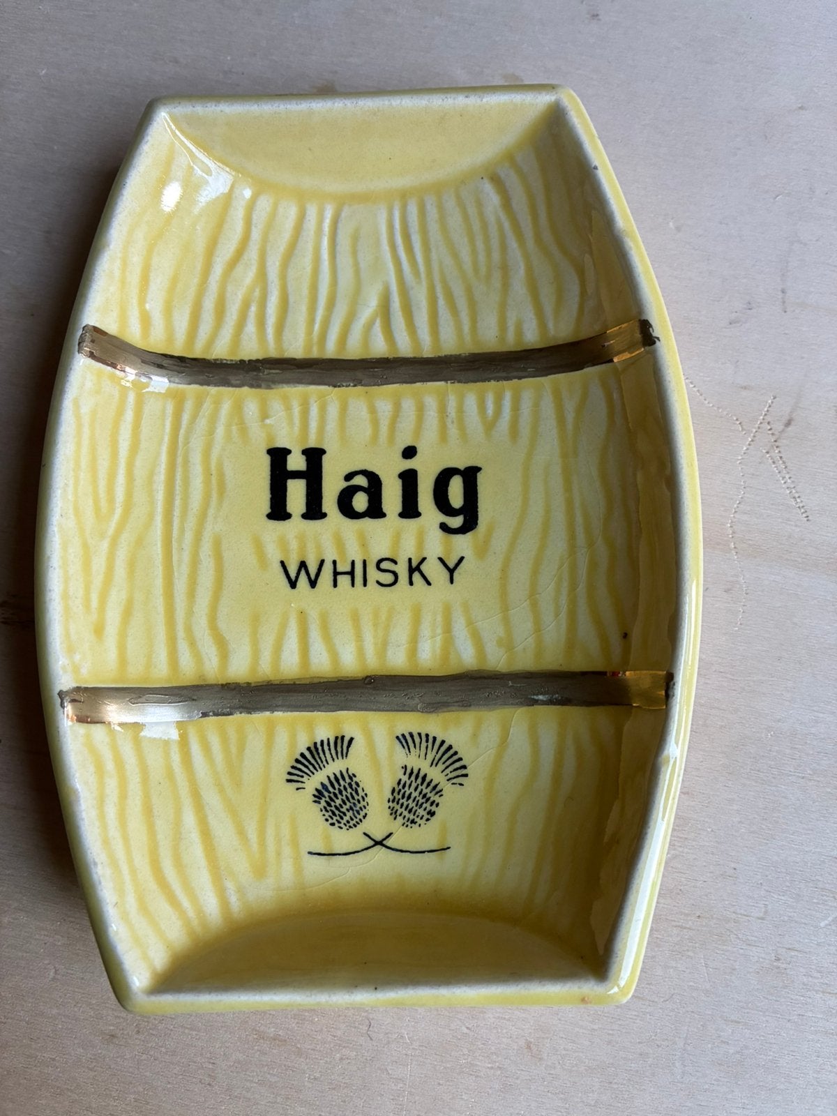 pastel geel schaaltje Haig Whisky, Ophalen of Verzenden, Gebruikt, Gebruiksvoorwerp
