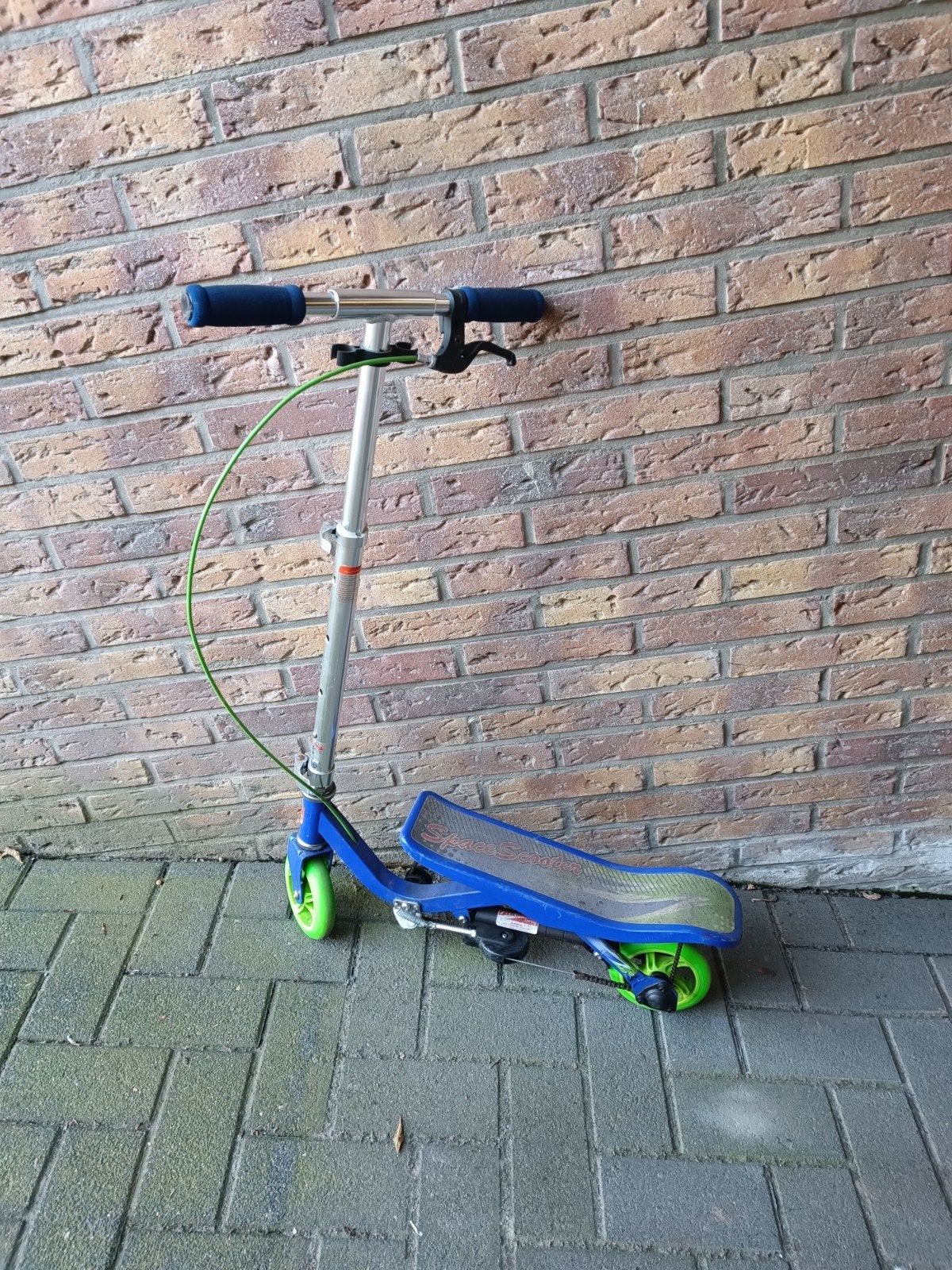 Space Scooter, Ophalen