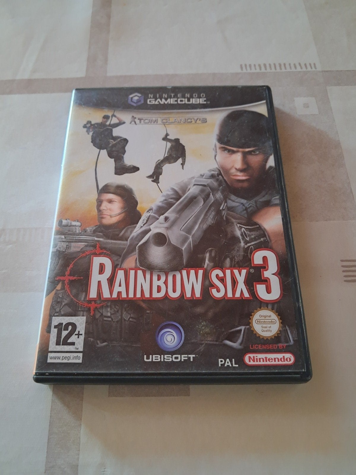 Game: nintendo GameCube van Rainbow six 3, Enlèvement