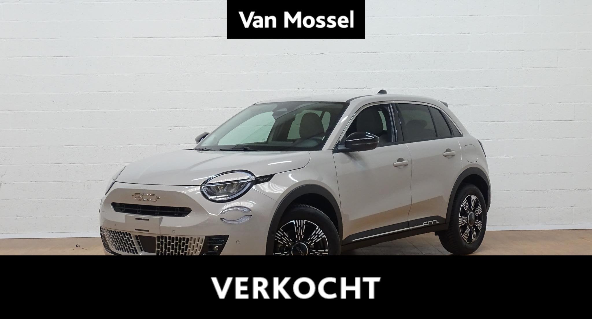 Fiat 600 1.2 Hybrid 100cv DCT La Prima VERWACHT, Autos, Achat, 109 g/km, Beige, 5 portes