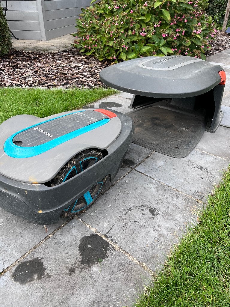 Robotmaaier met draad, Tuin en Terras, Ophalen, Gebruikt, 20 tot 25 cm, Gardena