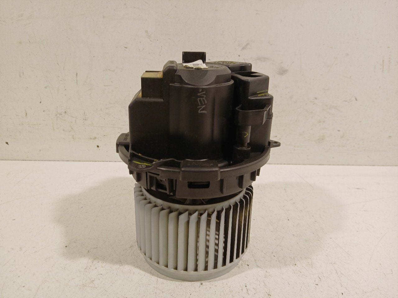 Kachel ventilator motor Renault Clio, Onderdelen@venauto.nl, Van der Ven Autorecycling B.V., Ettenseweg 76, 4706 PB Roosendaal, The Netherlands