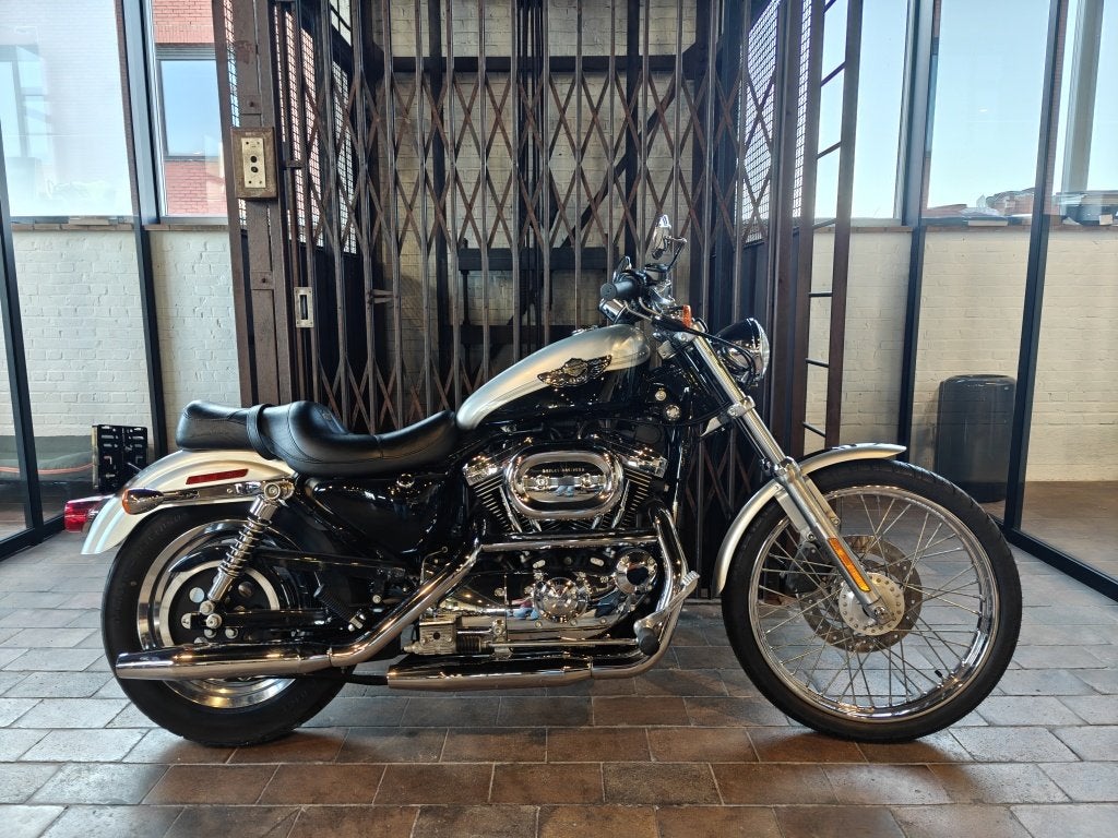 Harley-Davidson SPORTSTER XL 1200 C CUSTOM (bj 2003), Motoren, Motoren | Harley-Davidson, Harley-Davidson, Overig, 1200 cc, Gentweg 32
9940  Evergem