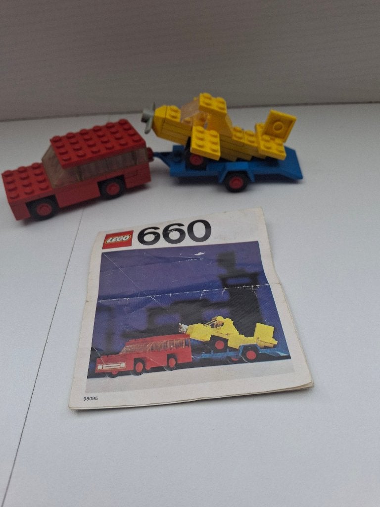 Lego 660 ( 660-1 ) Car with Plane Transporter 1975, Kinderen en Baby's, Speelgoed | Duplo en Lego, Ophalen of Verzenden, Meerdere sets