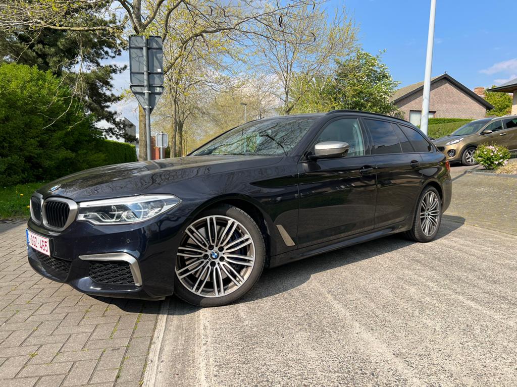 Bmw M 550d xdrive station 3.0 diesel 400pk euro 6b, Auto's, Automaat, Euro 6, Blauw, Leder