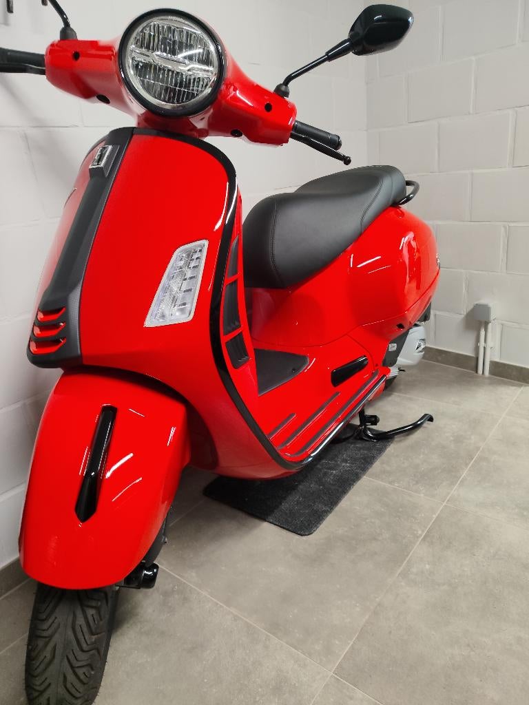 Vespa GTS 125 supersport orancio, Scooter, Nieuw, Particulier, 125 cc
