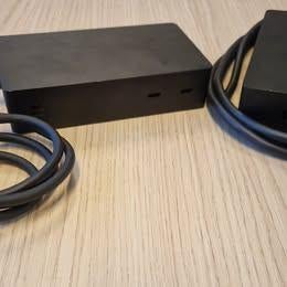 Surface Dock 2 + Voeding, Docking station, Laptop, Ophalen of Verzenden, Zo goed als nieuw