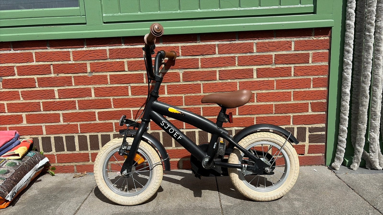Kinderfiets Sjoef, Fietsen en Brommers, Ophalen, Zo goed als nieuw
