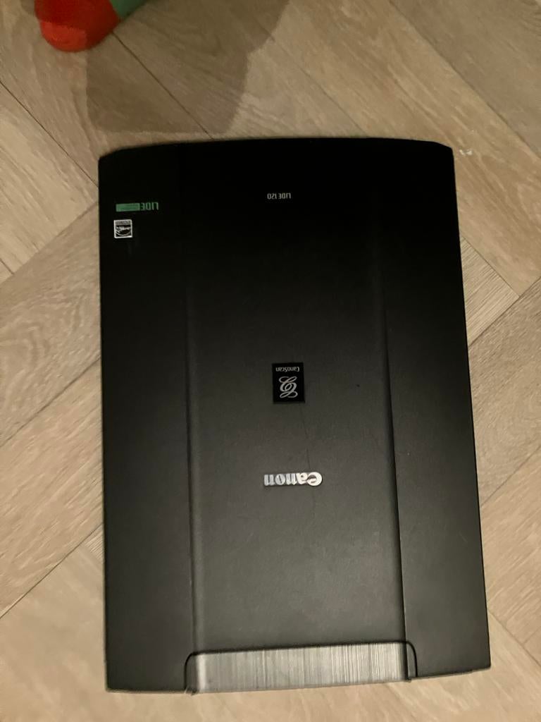 Mobiele scanner canon lide, Computers en Software, Scanners, Ophalen, Zo goed als nieuw, Mobiele scanner