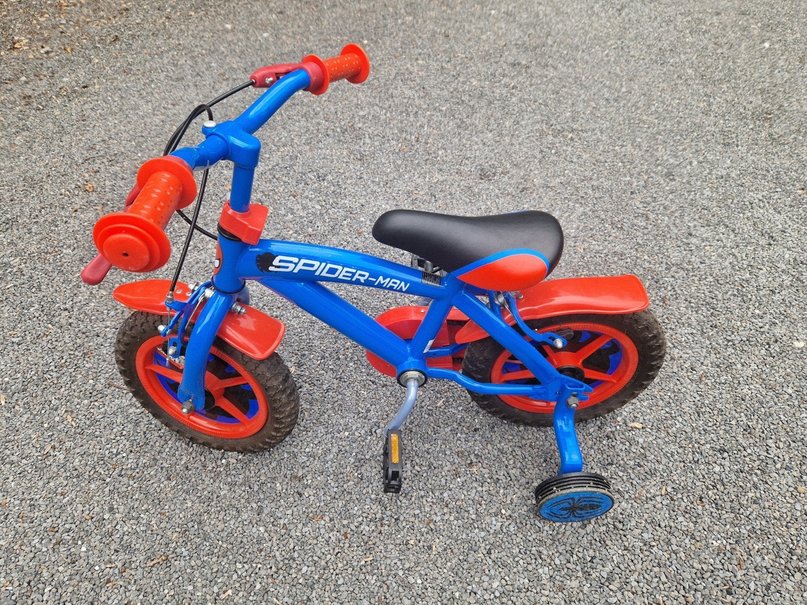 Velo enfant 12" spider man, Stabilisateurs