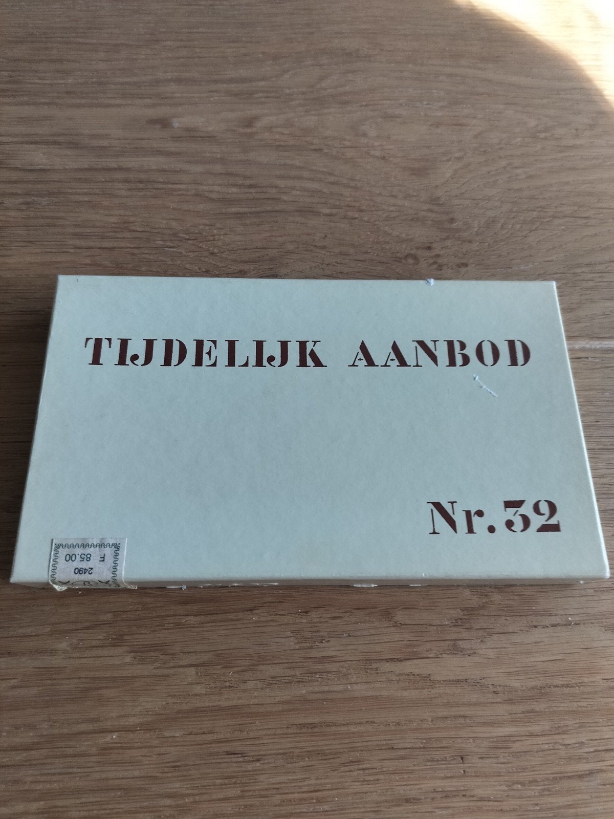 Speciaal kartonnen sigarendoosje exclusief personeel, Ophalen of Verzenden, Zo goed als nieuw