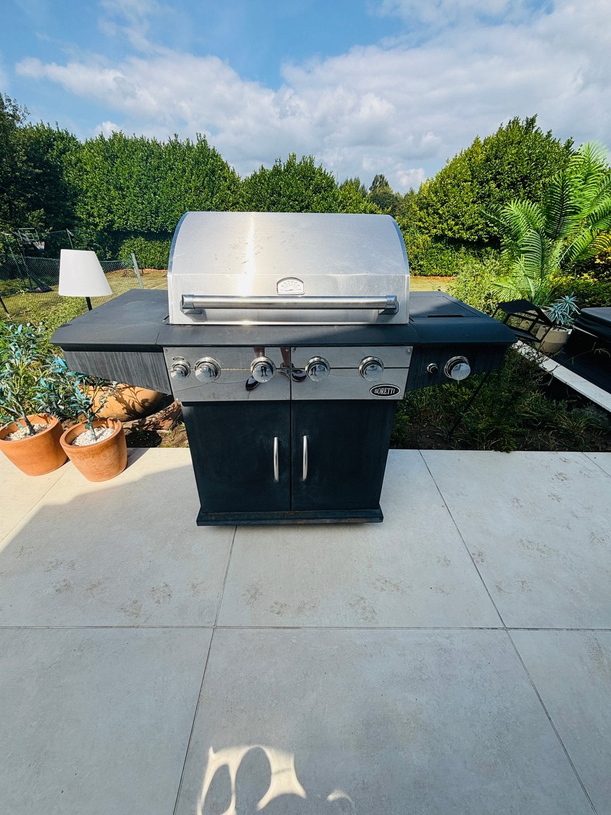 Barbecue Boretti en bon etat, Enlèvement, Comme neuf