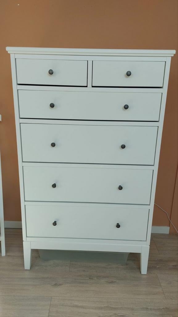 Commode, Enlèvement