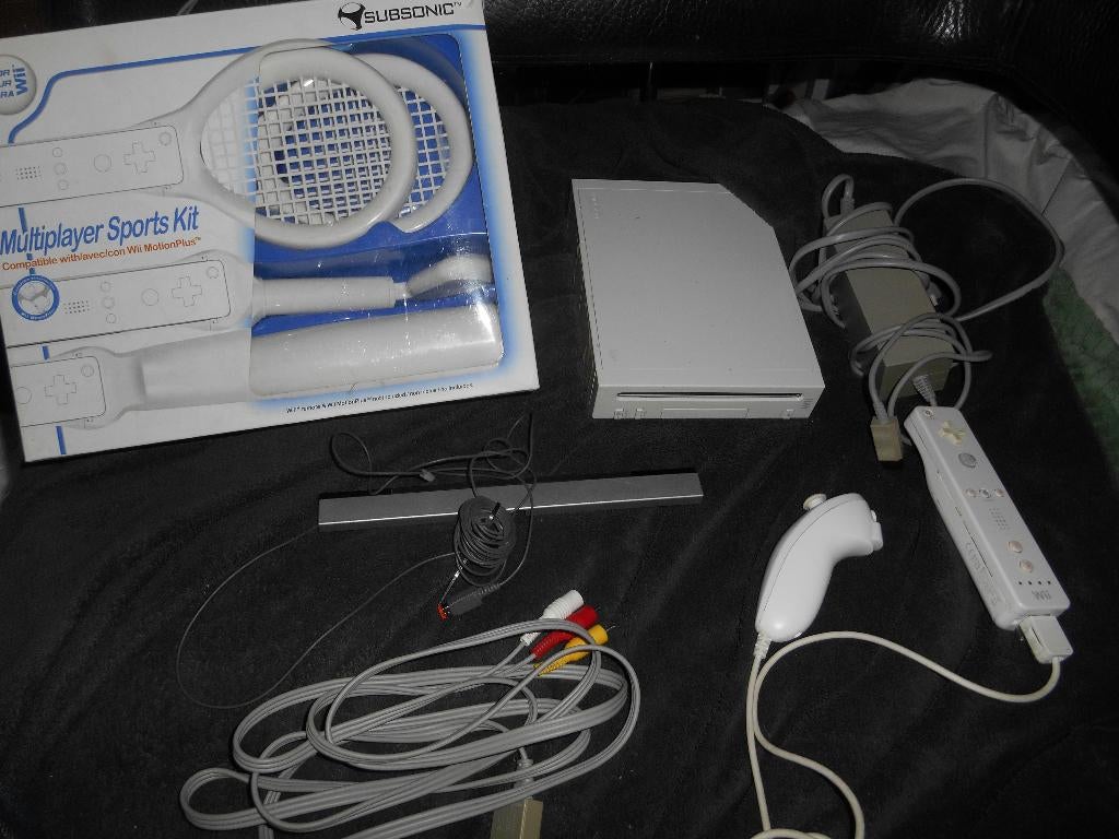 Console WII + Manette + Sportkit + Accessoires, Consoles de jeu & Jeux vidéo, Enlèvement ou Envoi