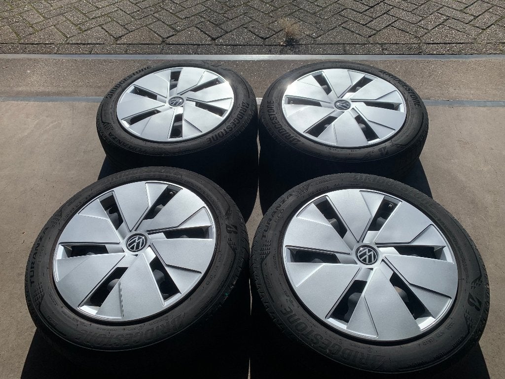 ORIGINELE VW ID3 VELGEN + NIEUWE WINTERBANDEN 215 55 R18, Ophalen of Verzenden, Nieuw