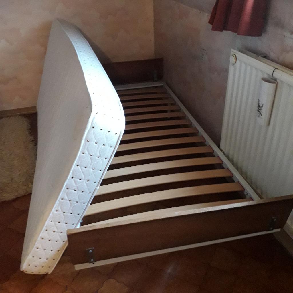 bed + matras, Huis en Inrichting, Ophalen, Gebruikt, 90 cm, Eenpersoons