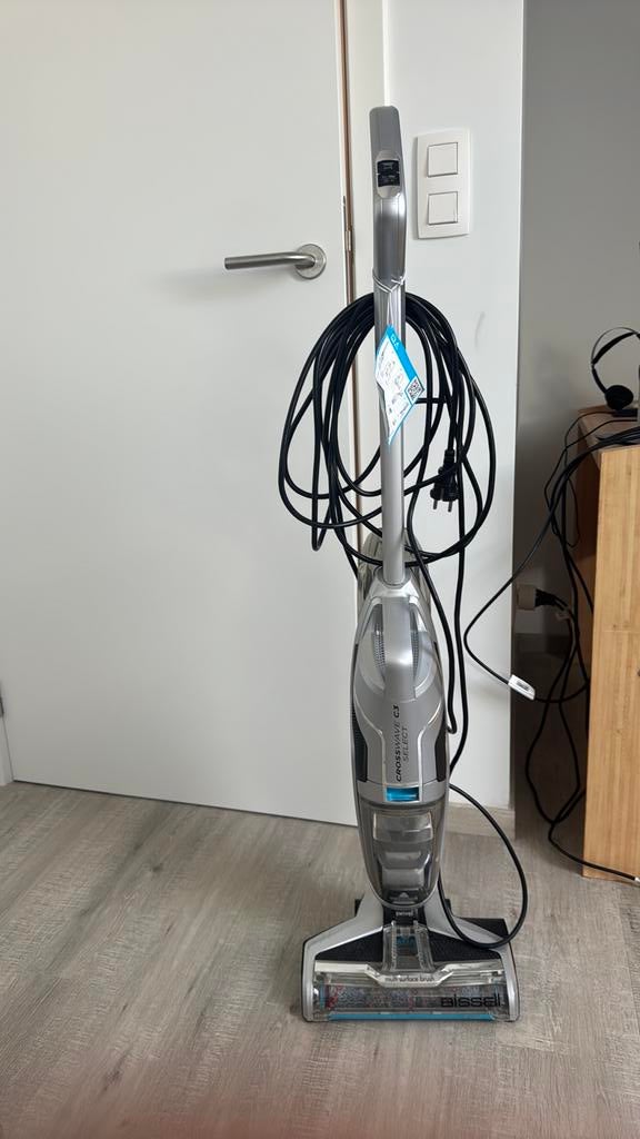 Bissel vaccume cleaner with mop function, Electroménager, Aspirateurs, Enlèvement ou Envoi, Comme neuf