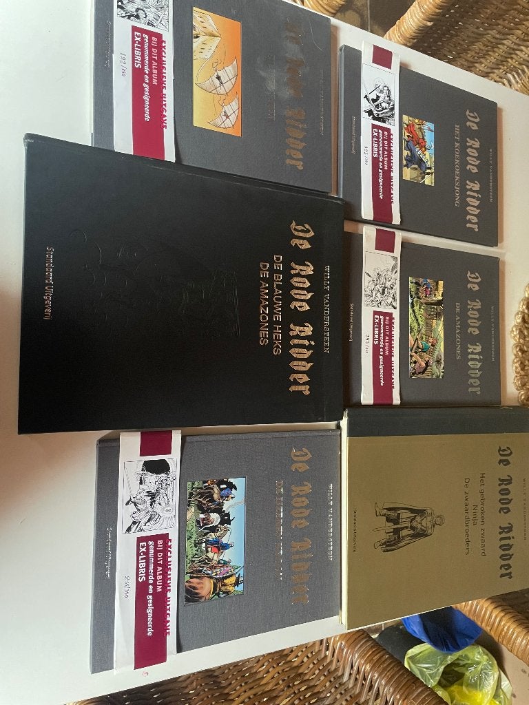 luxe Rode Ridders( limited en gesigneerd), Willy vandersteen, Ophalen of Verzenden, Zo goed als nieuw, Meerdere stripboeken