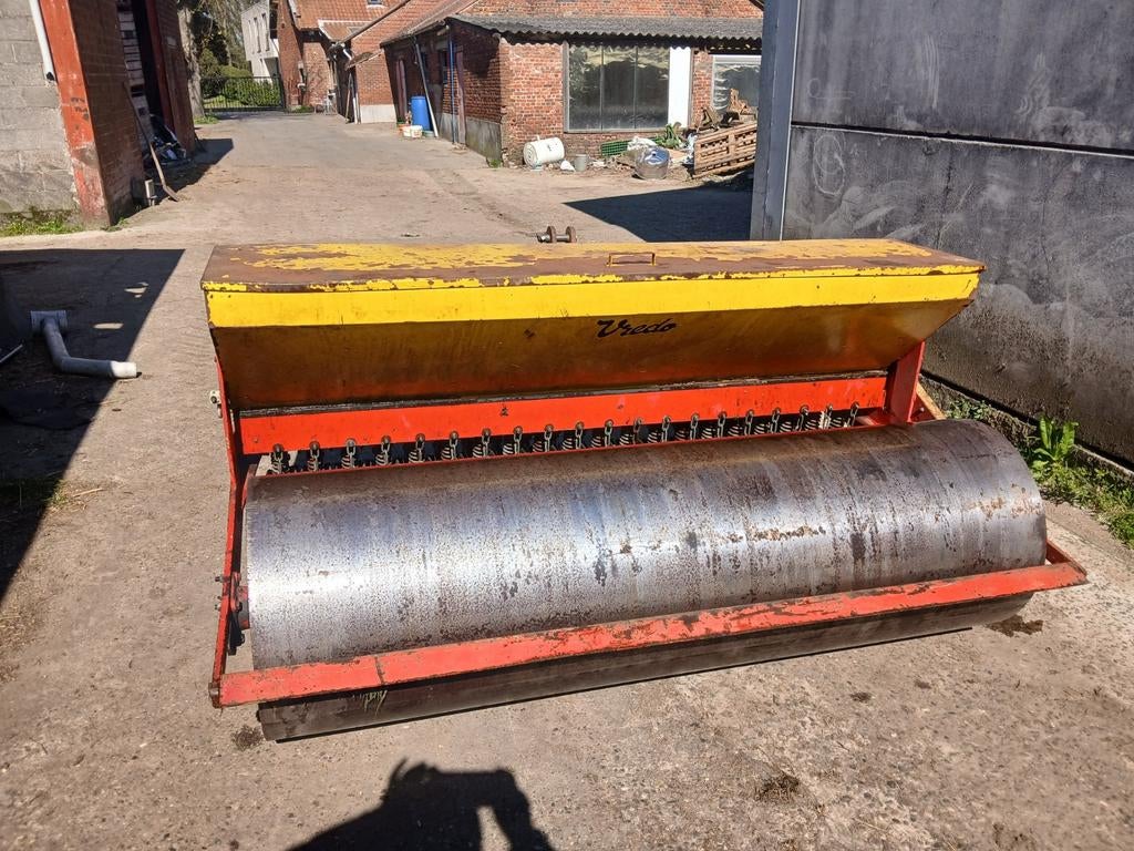 Vredo doorzaaimachine 2 meter op 10 cm, Ophalen