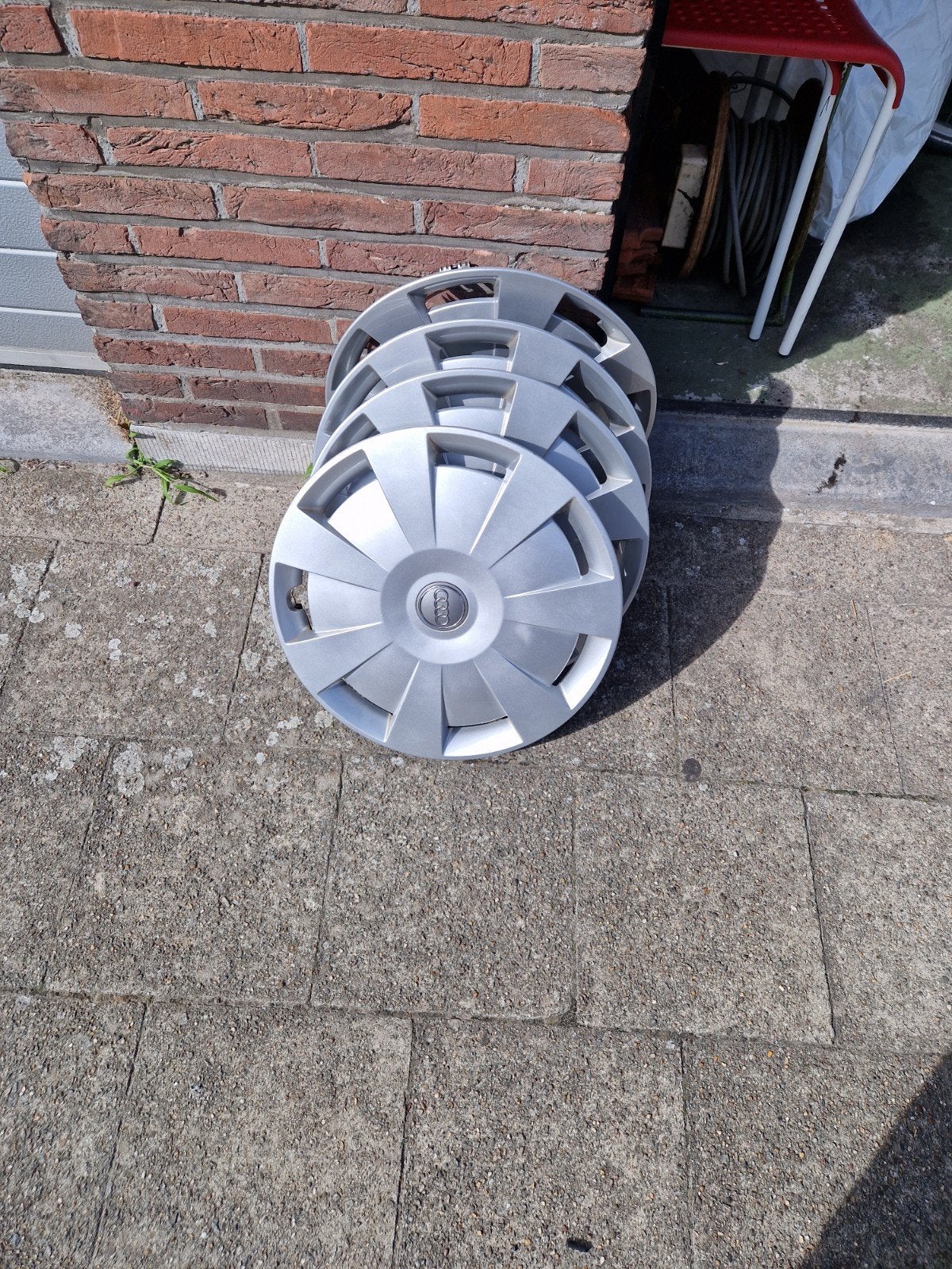 Audi wieldoppen 16 inch, Enlèvement