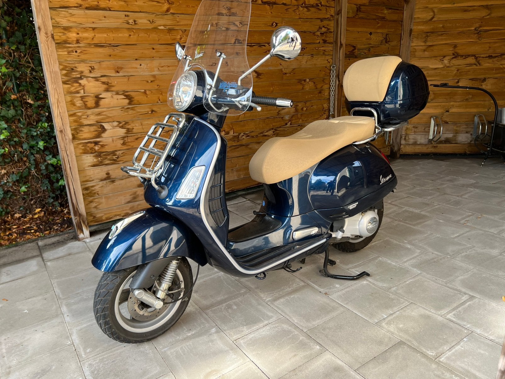 Vespa 250 Gts250Ie te koop, Ophalen, 250 cc, Overige modellen, Zo goed als nieuw
