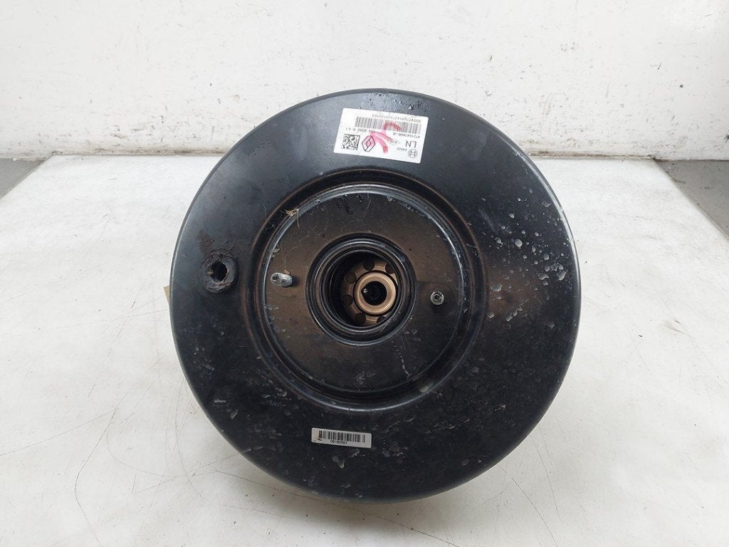 REMBEKRACHTIGER Renault Megane IV Estate (RFBK) (01-2016/-), Robert Bosch AG, Gebruikt, Renault, Robert-Bosch-Allee 1
74232  Abstatt, DE