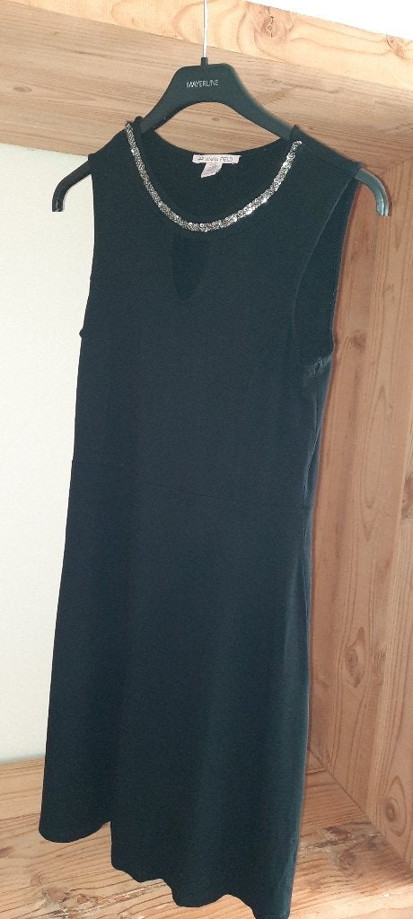 Superbe robe Anna Field taille 40, Vêtements | Femmes, Enlèvement ou Envoi, Comme neuf, Sous le genou, Noir