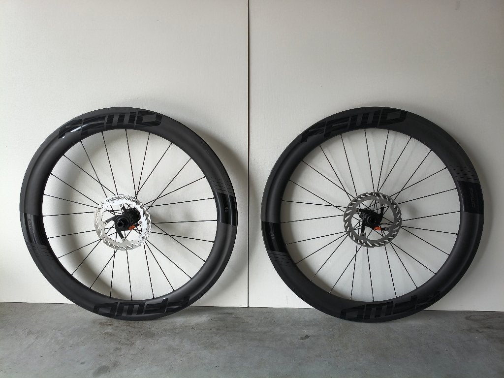 Koerswielen, Dt swiss, Zo goed als nieuw, Tijdrit-/triatlonfiets, Carbon