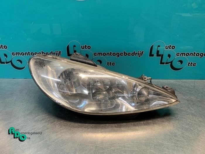 Koplamp rechts van een Peugeot 206 (206 98-), Gebruikt, -, -, Ophalen of Verzenden