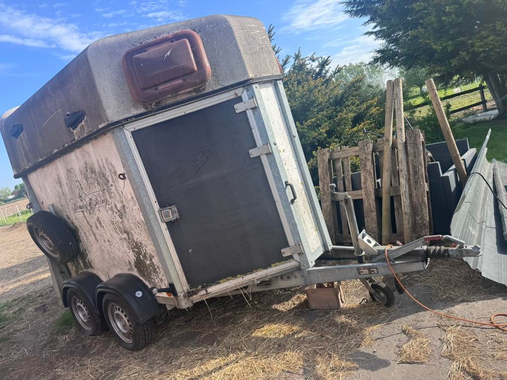 Trailer met werk aan, Ophalen, Zo goed als nieuw