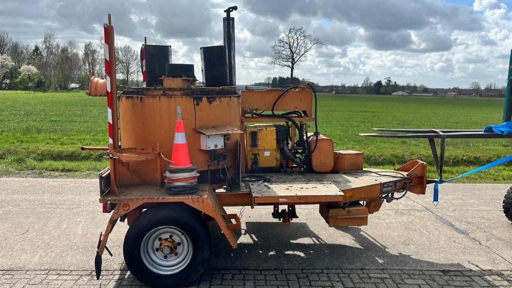 Asfalteermachine, Zakelijke goederen, Machines en Bouw | Kranen en Graafmachines, Ophalen, Kraan
