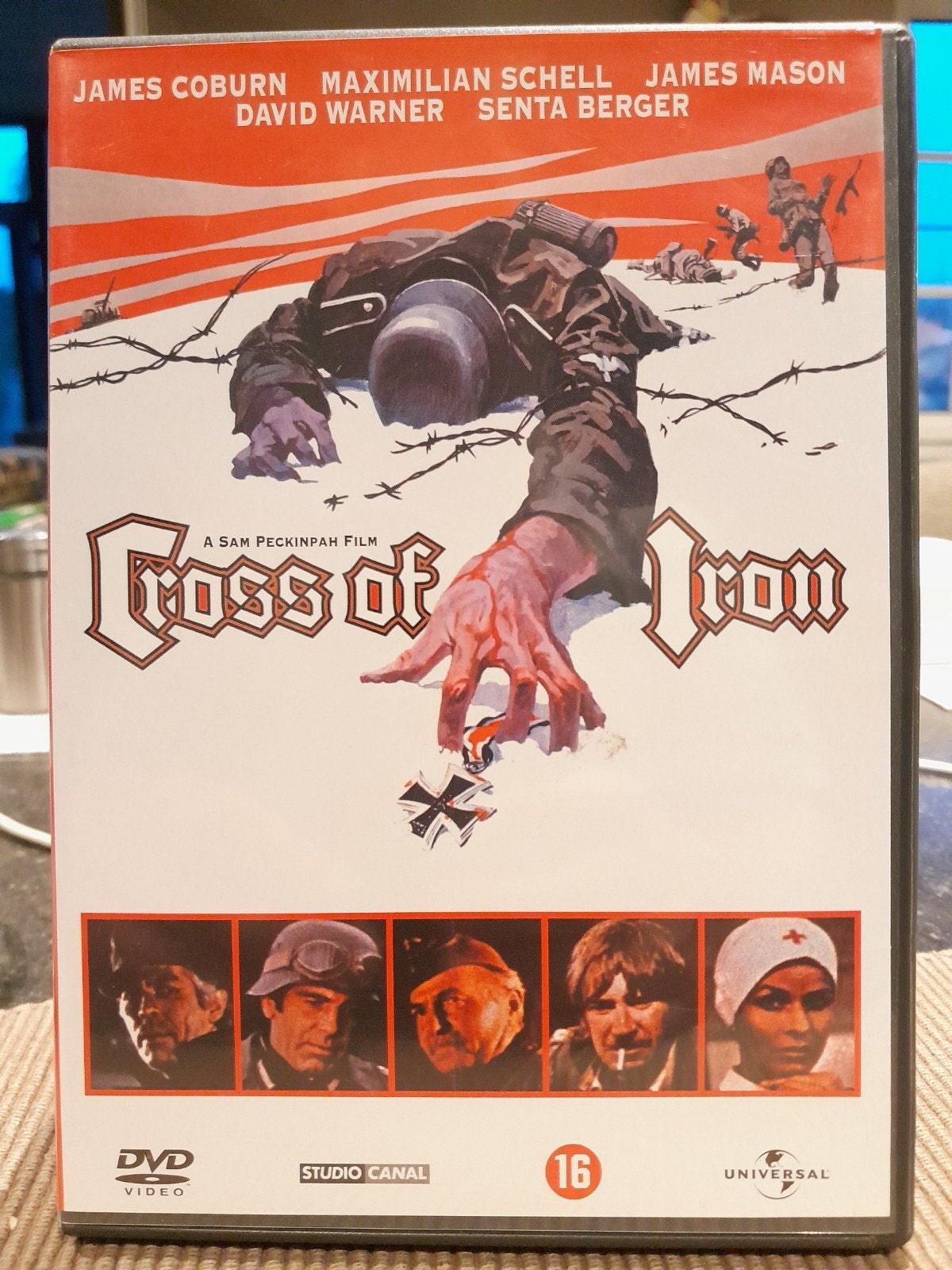 cross of iron, CD & DVD, Enlèvement ou Envoi, À partir de 16 ans, 1960 à 1980, Anglais