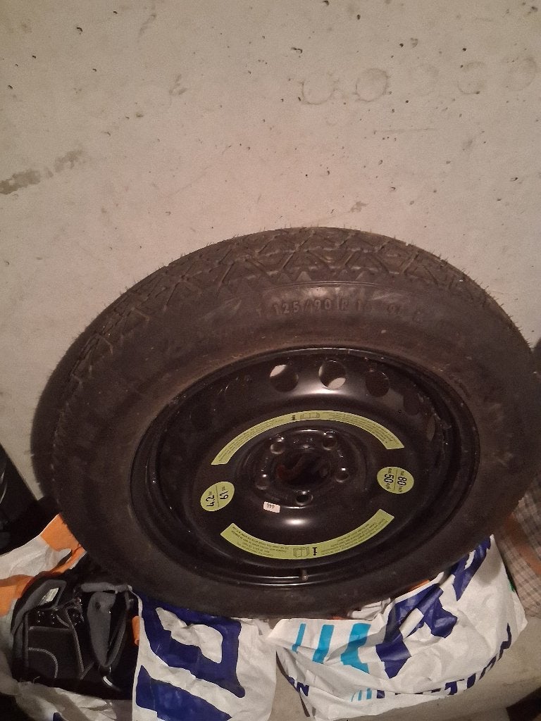 Pneu de rechange pour voiture, Enlèvement, Pneu(s)