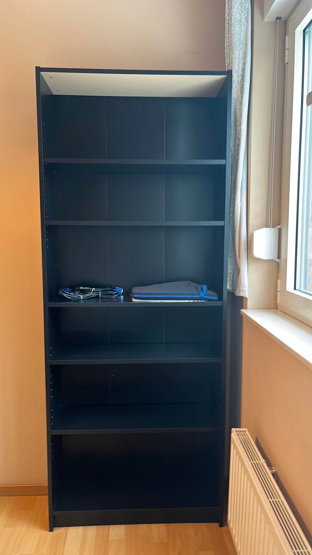BILLY boekenkast IKEA zwart, Met plank(en), Kunststof, 200 cm of meer, Zo goed als nieuw