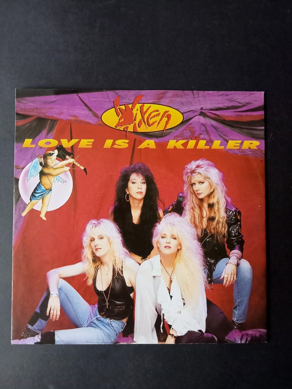 Vixen, 45t Liefde is een moordenaar, VS, 1990