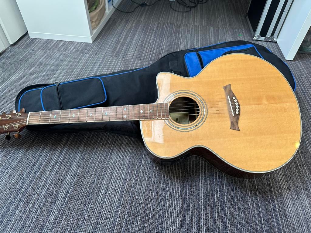 Akoestische gitaar Red hill + tas en tuner, Ophalen, Zo goed als nieuw