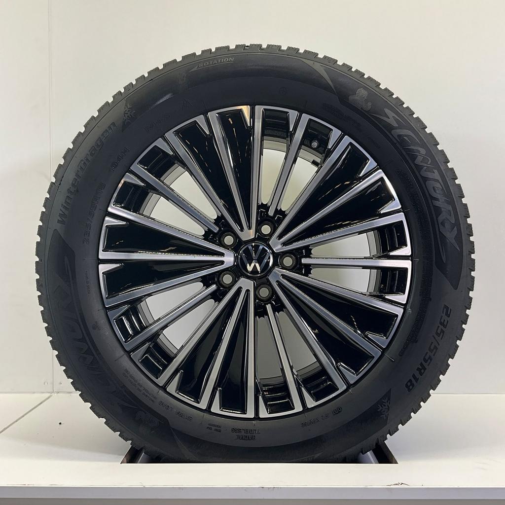 VOLKSWAGEN TIGUAN TAYRON VELGEN SET WINTERBANDEN 18 INCH, Auto-onderdelen, Banden en Velgen, 18 inch, Gebruikt, -, -