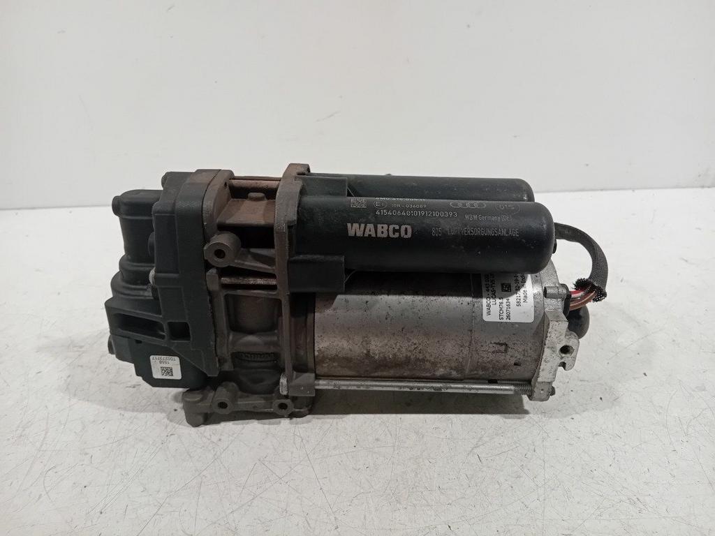 Compressor Volkswagen Touareg, Onderdelen@venauto.nl, Van der Ven Autorecycling B.V., Gebruikt, Ettenseweg 76, 4706 PB Roosendaal, The Netherlands