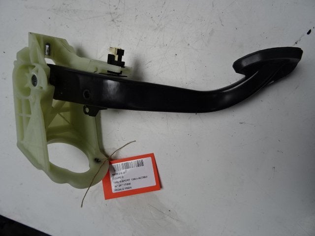 PEDALE DE FREIN BMW 2 serie (F22) (10-2012/06-2021) (678711), Utilisé, BMW, Petuelring 130
80809  München, DE, Bayerische Motoren Werke AG