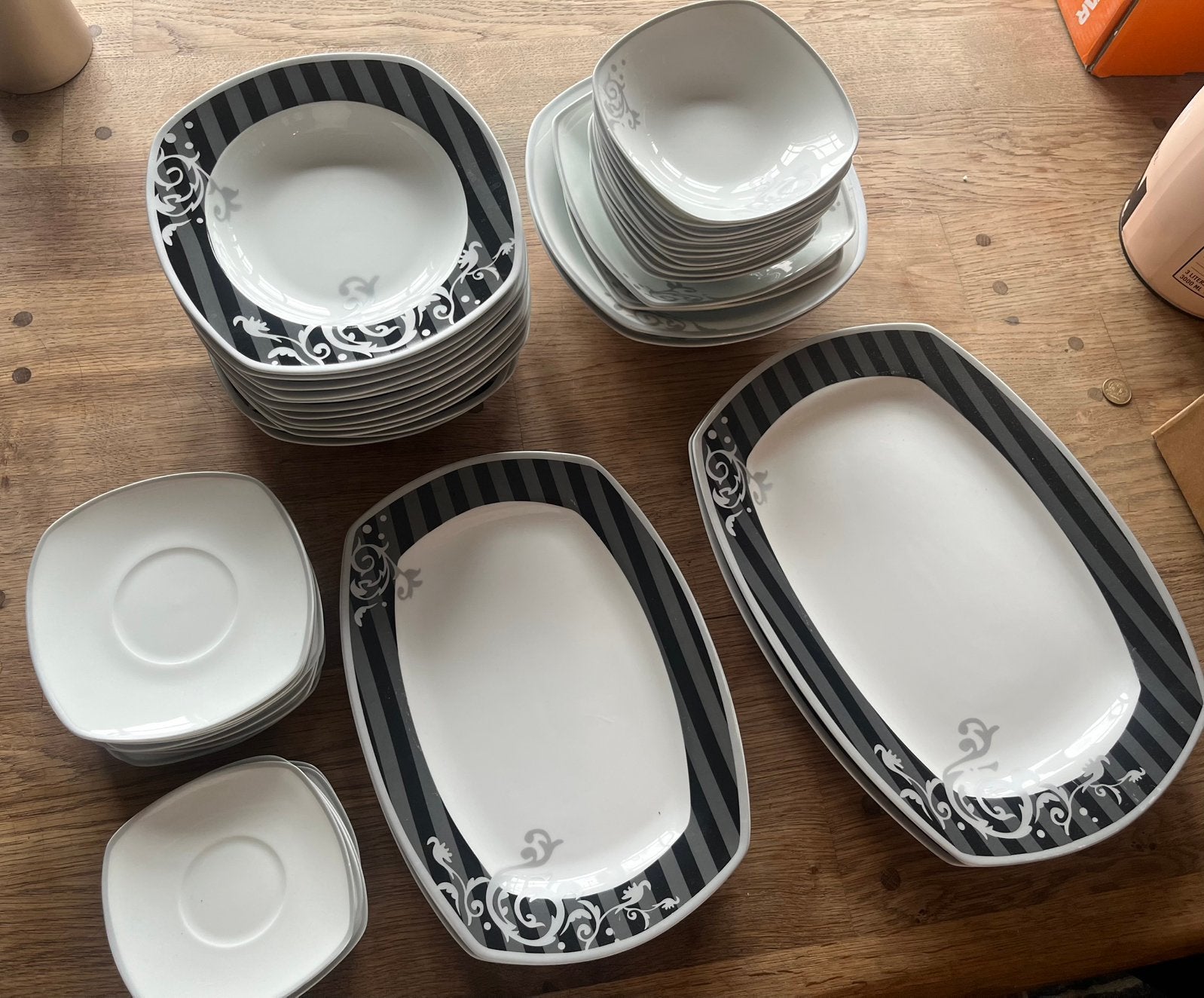 Servies landelijk tijdloos, Ophalen, Gebruikt