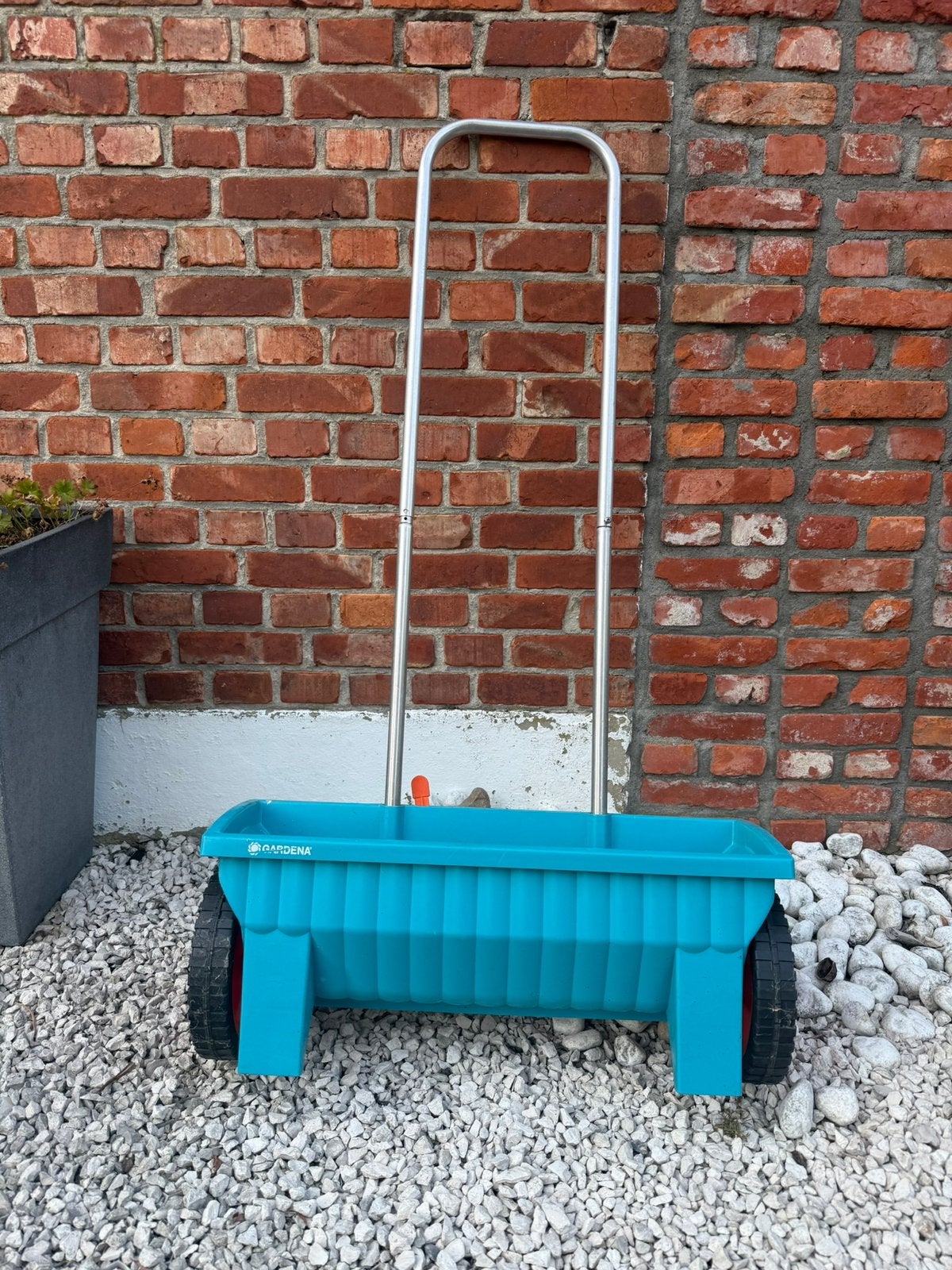 Gardena zaaiwagen (strooiwagen), Ophalen, Zo goed als nieuw