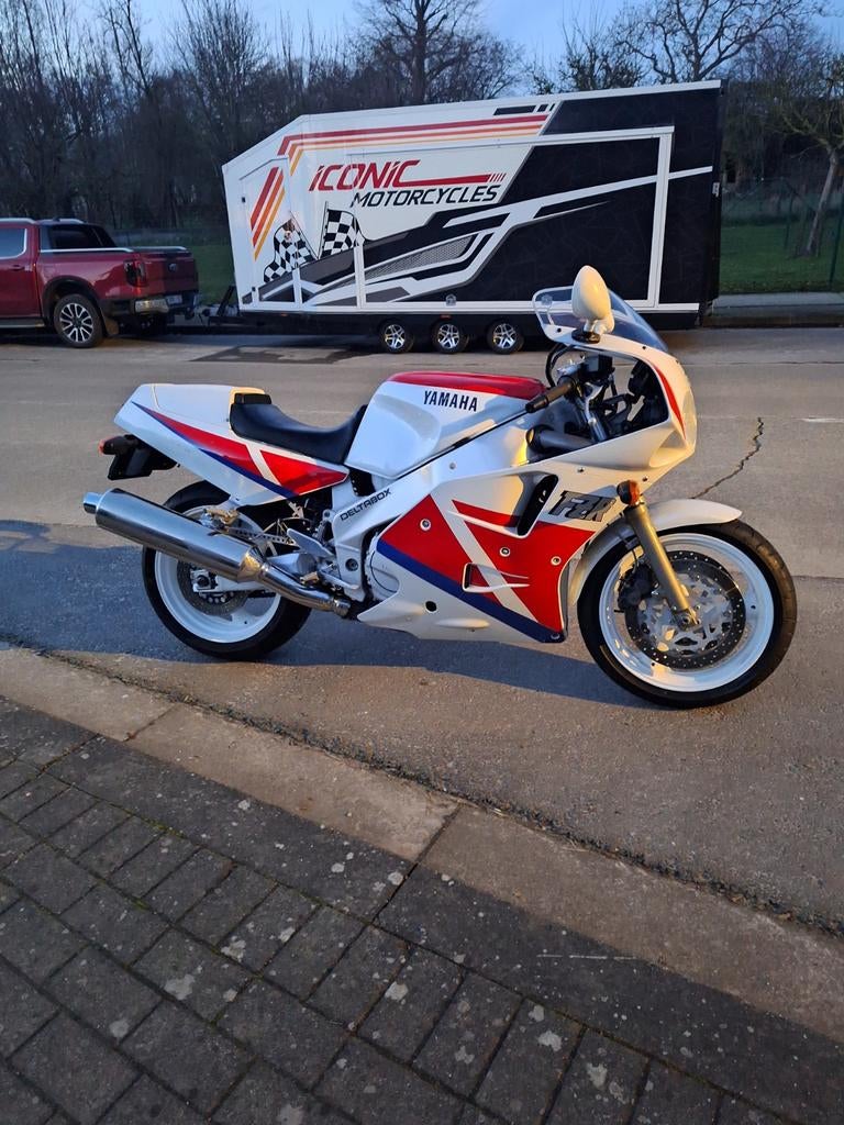 YAMAHA FZR 1000 EXUP GENESIS, Ophalen