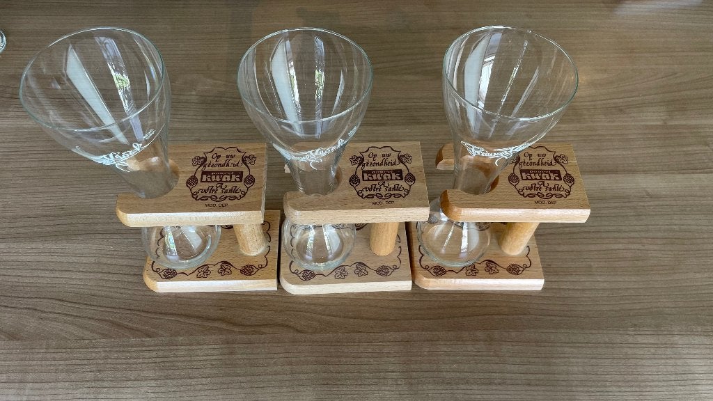 Kwak, Hoegaarden, St. Feuillien, Charles Quint glazen, Verzamelen, Ophalen, Zo goed als nieuw, Bierglas