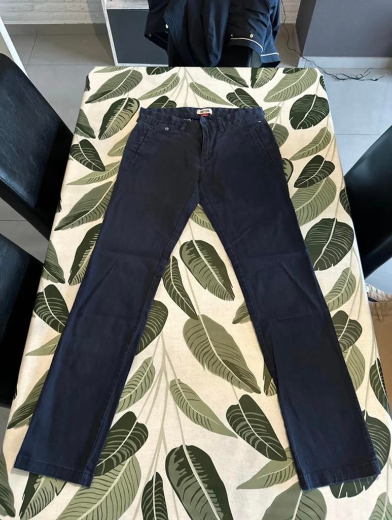 2 chino broeken tommy hilfiger, Kleding | Heren, Ophalen, Zo goed als nieuw, Maat 46 (S) of kleiner