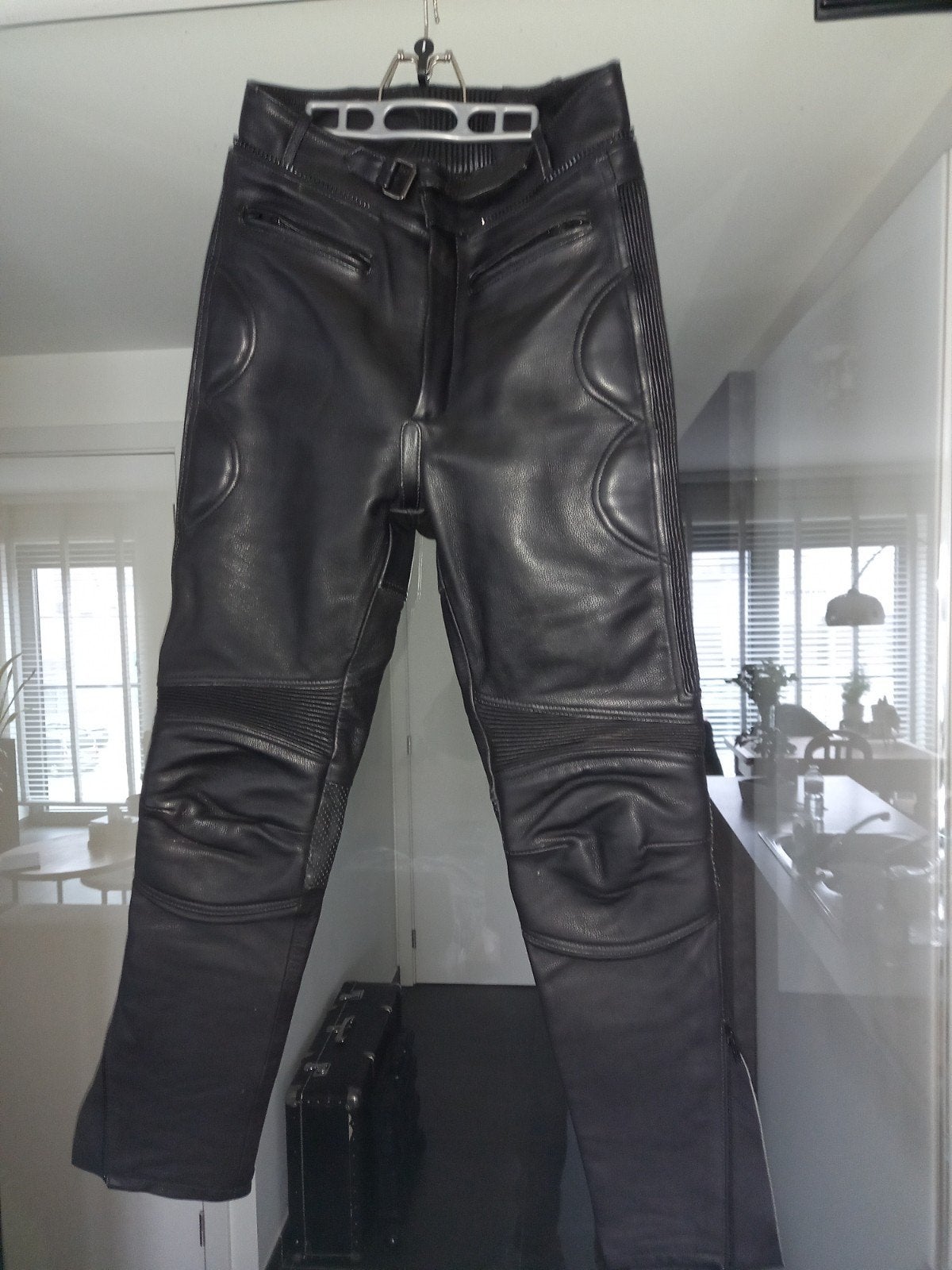 pantalon en cuir taille 50, Motos, Enlèvement
